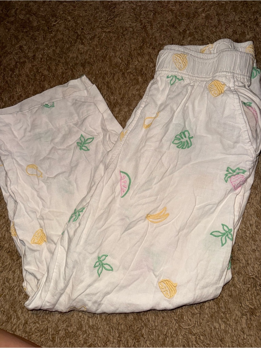 Women’s White Fruit-Print Elastic-Waist Pants